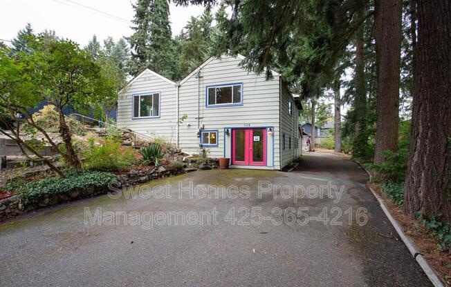 1338 N 152 ST