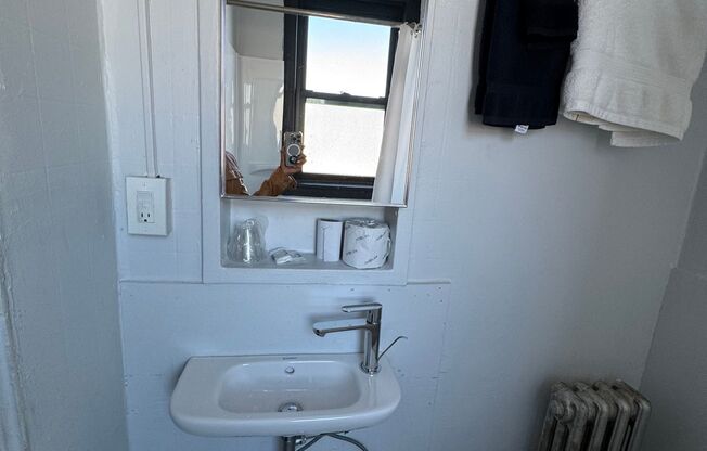 Newly rehabbed Rooms for Rent