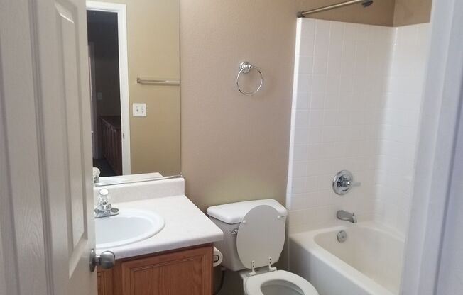 2 beds, 2 baths, $1,500