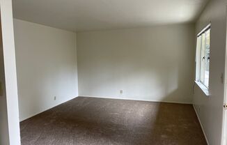 2 beds, 1 bath, $2,445, Unit 05