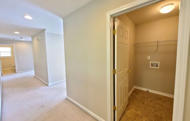 5 beds, 3 baths, $2,695