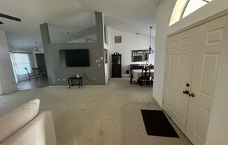 3 beds, 2 baths, 2,073 sqft, $6,500