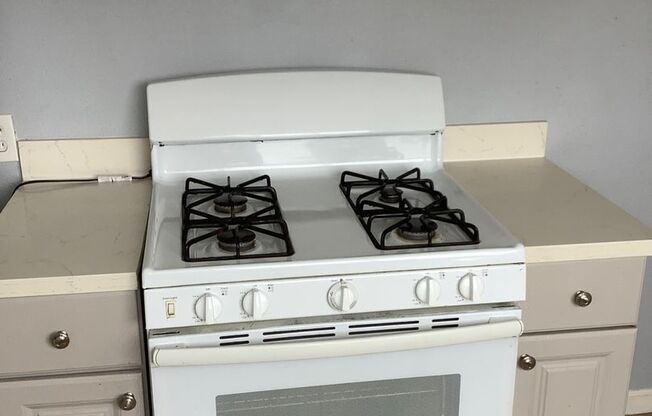 (211): 105-109 Marina Way South