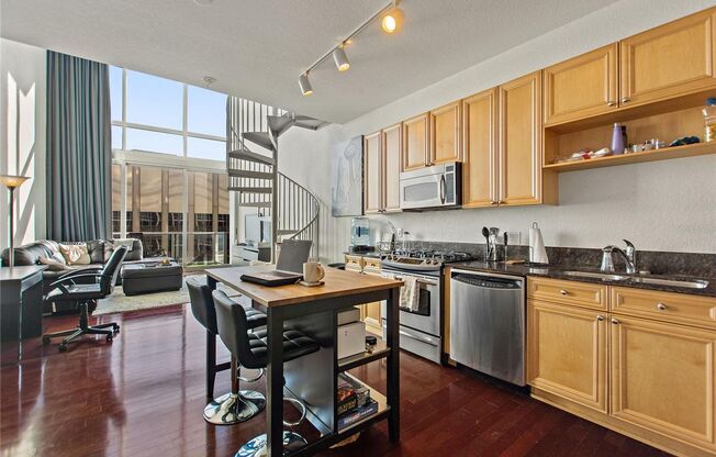 1 bed, 1.5 baths, $2,300, Unit # 1421