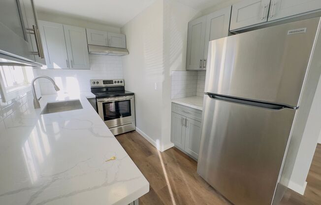 1 bed, 1 bath, 676 sqft, $1,500, Unit 923 - 3