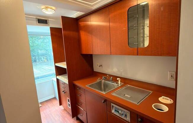 1 bed, 1.5 baths, 660 sqft, $6,500, Unit 227