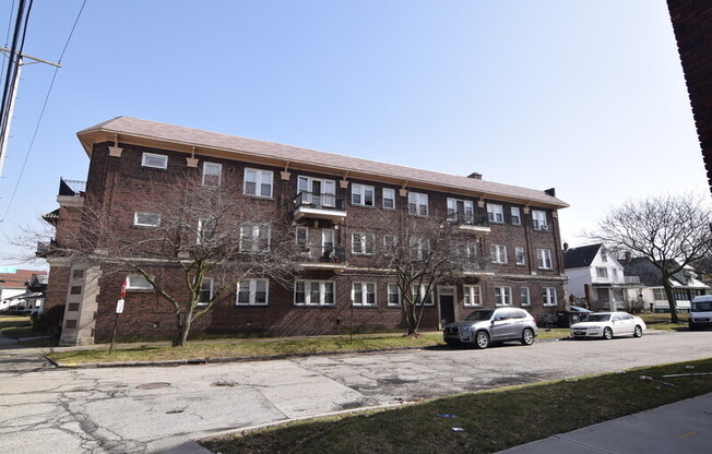 14300 LAKESHORE BLVD