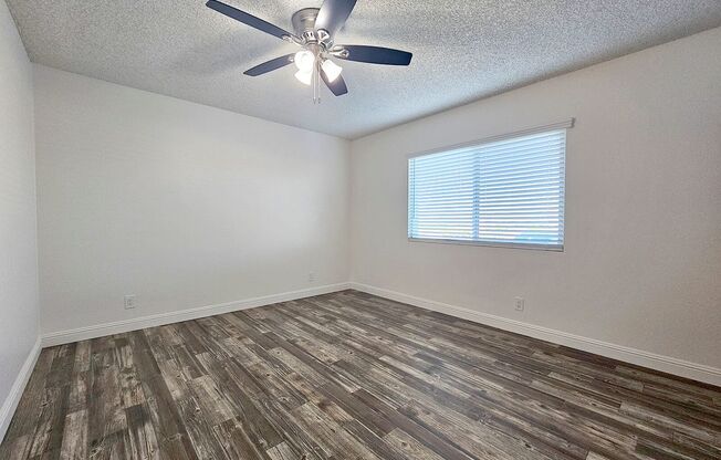 2 beds, 1 bath, 704 sqft, $1,995, Unit 202