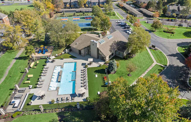 Clubhouse, Pool, Tennis, Racket Ball, Grilling