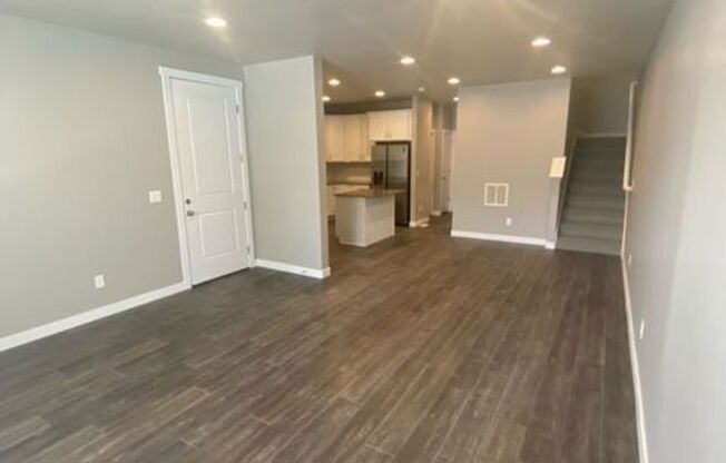Beautiful Bountiful Townhome