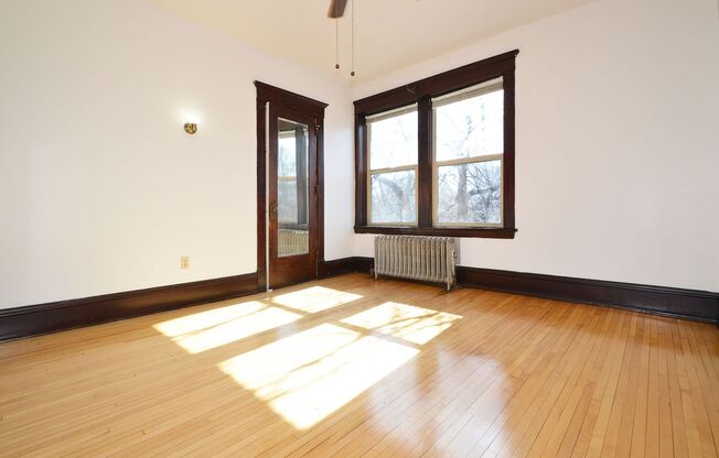 1 bed, 1 bath, 410 sqft, $995, Unit 5 - 128 - 201