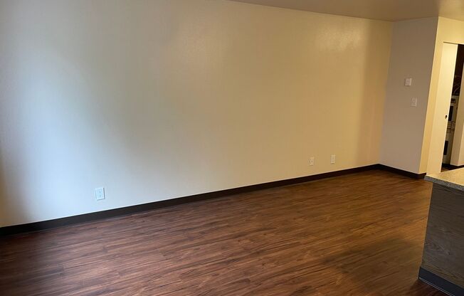 Studio, 1 bath, 408 sqft, $1,295, Unit 227