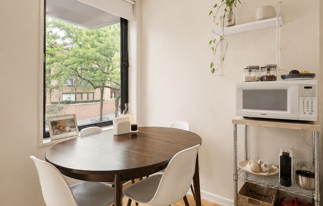 1 bed, 1 bath, 757 sqft, $4,200, Unit 1C