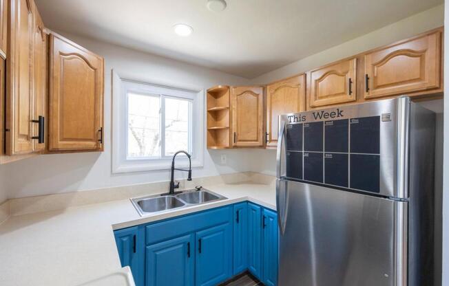 3 beds, 2 baths, 1,240 sqft, $1,850