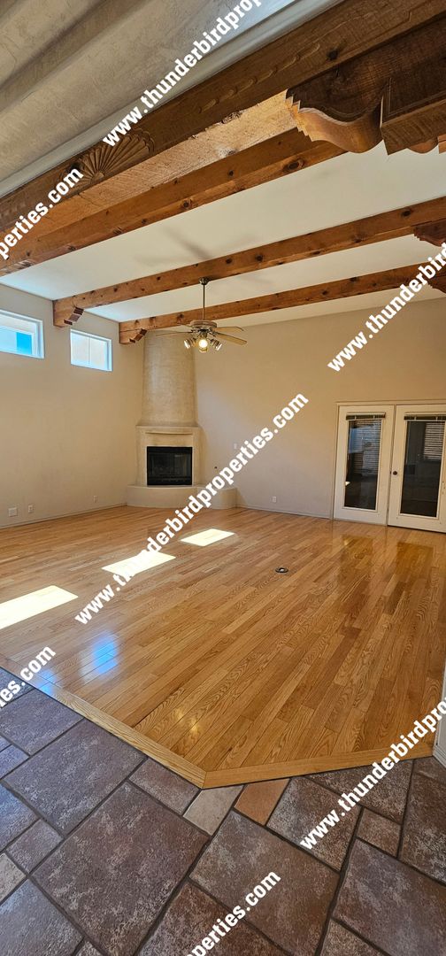 Beautiful NE Heights location