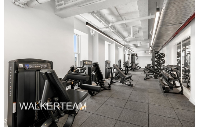 1 bed, 1 bath, 700 sqft, $5,995, Unit 709