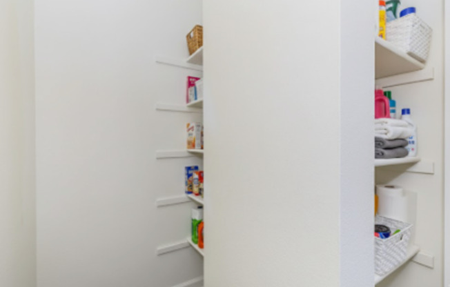 1 bed, 1 bath, 440 sqft, $949, Unit 1210-108