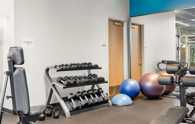 2 beds, 2 baths, 1,305 sqft, $4,800, Unit 2811