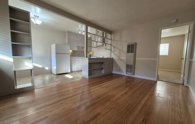 1st 30 Days Free, $1,000 Moves You in Today! Character, Charm, Vintage Appeal + A Great Location!