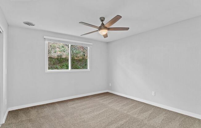 2 beds, 1 bath, 760 sqft, $2,699, Unit 40-213