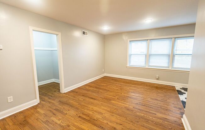 Studio, 1 bath, 405 sqft, $895, Unit 202