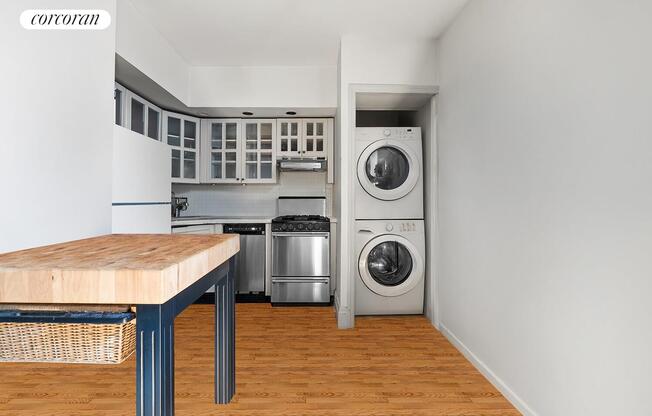 180 STERLING PL