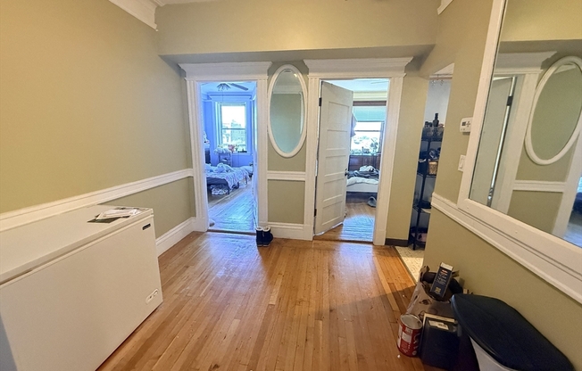 1 bed, 1 bath, 628 sqft, $2,950, Unit 72