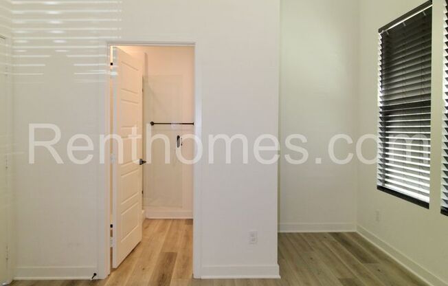 Eastlake, 1710 Discovery Falls Dr #101, Luxury Vinyl Plank Floors, Quartz Counters, AC, 2 Car Garage with Opener