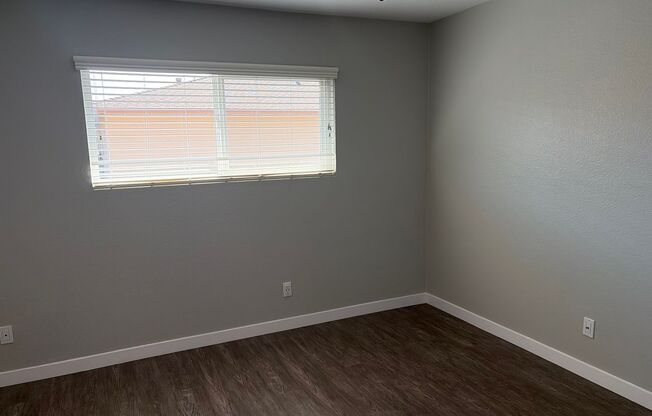 1 bed, 1 bath, 735 sqft, $2,275, Unit 54