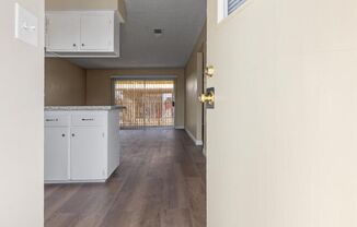 2 beds, 1 bath, 792 sqft, $1,350, Unit 82504