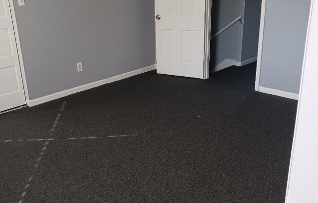 1327 WOODSTONE TER