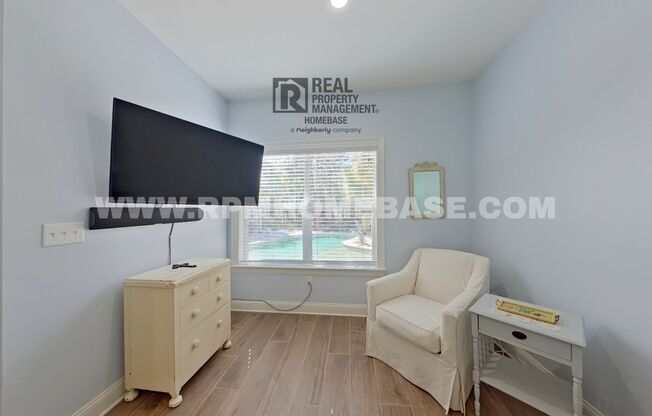 1 bed, 1.5 baths, $1,795