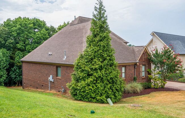 Custom built home in a great location in Brentwood