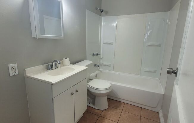 3 beds, 1 bath, $1,350