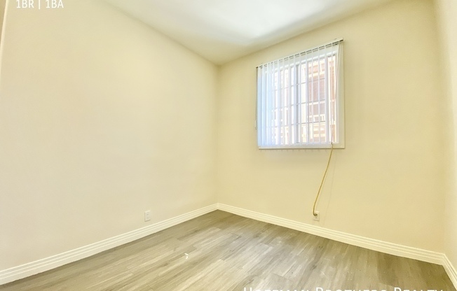 3190 W 7 ST