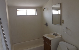 2 beds, 1 bath, $1,150