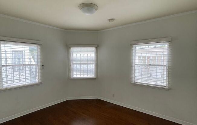 1232 S. La Jolla