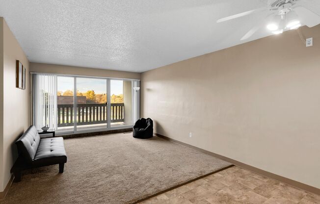 Large 1 & 2 Bedrooms available, PET FRIENDLY!