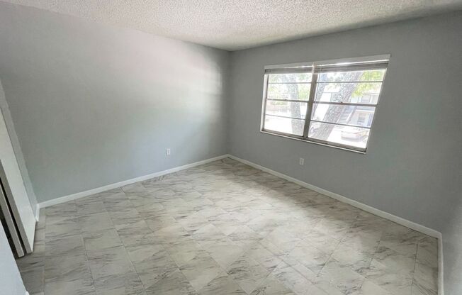 2 beds, 2 baths, 800 sqft, $1,550, Unit Unit 212