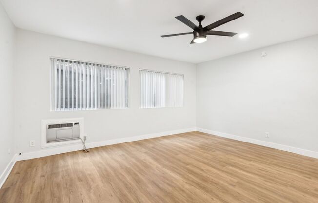 Studio, 1 bath, 595 sqft, $1,648, Unit 211