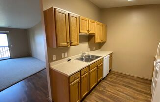 2 beds, 1 bath, 1,050 sqft, $1,100, Unit 205