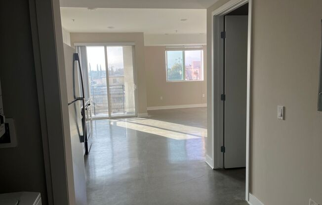 Studio, 1 bath, 565 sqft, $1,900, Unit 11246-408