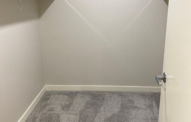 Spacious Seattle Condo - $2,200