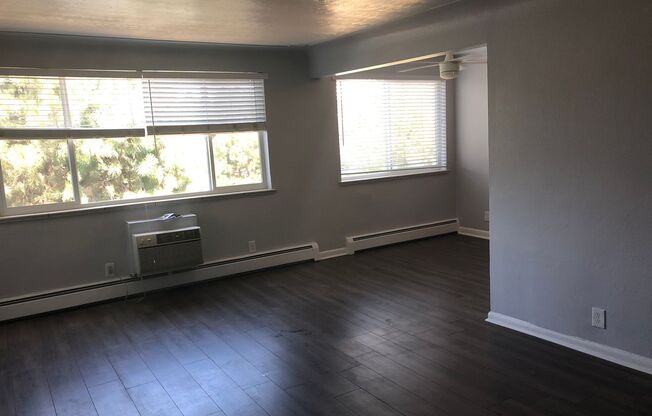 2 beds, 1 bath, 800 sqft, $1,425