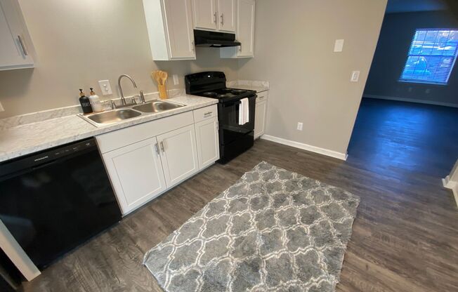 2 beds, 1.5 baths, 890 sqft, $1,240, Unit 2