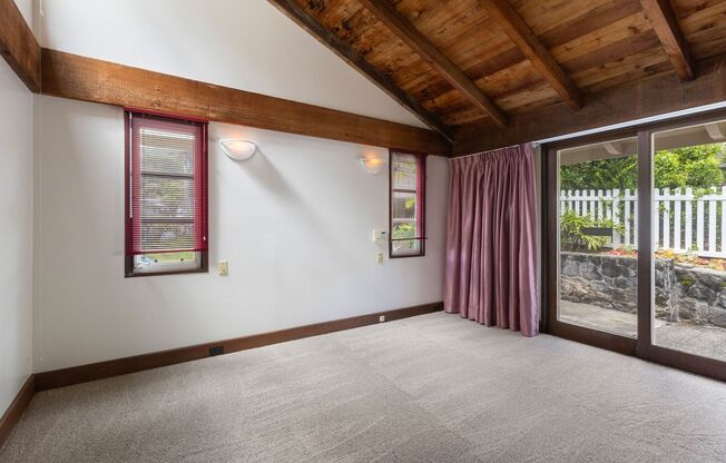 Charming 4-Bedroom Home in Manoa – Spacious & Peaceful Living (RRLLC)