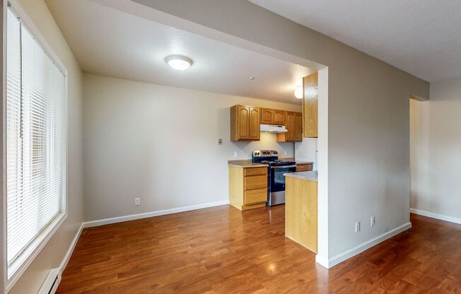 1 bed, 1 bath, 600 sqft, $1,750, Unit #12