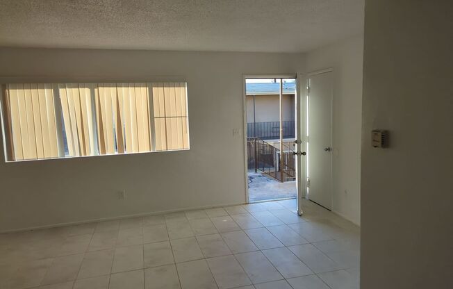 1 bed, 1 bath, 680 sqft, $1,600, Unit 52-25