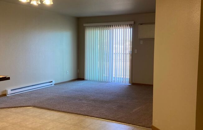 3 beds, 2 baths, 1,650 sqft, $1,650, Unit 940-309