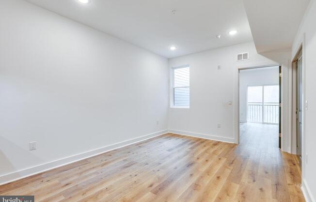 2346 N 6 ST